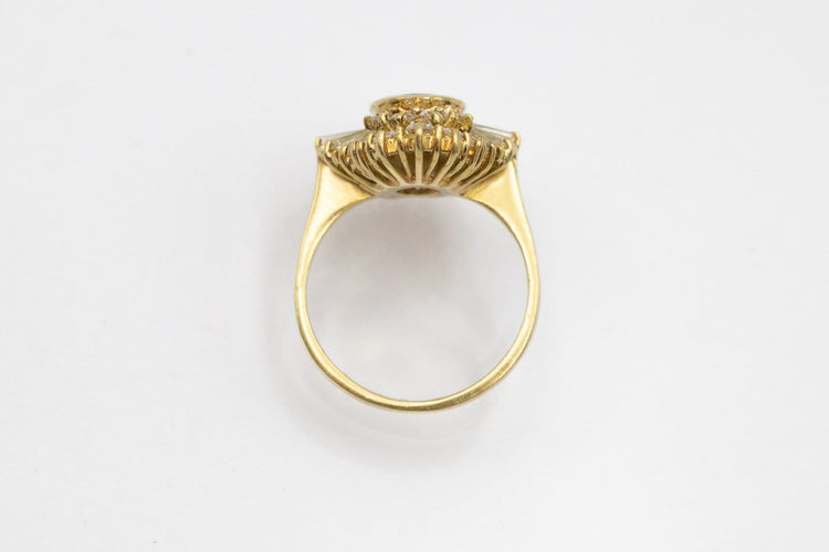 Bague 53 Bague en or jaune avec saphir naturel et diamants 58 Facettes 12386