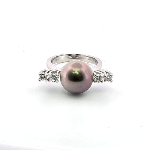 Bague 53 Bague en or blanc 18 ct avec perle et diamants 58 Facettes 382 B OC