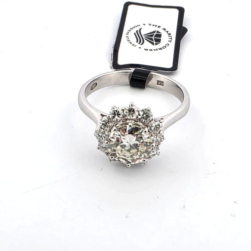 Bague 53 Bague en or blanc 18 ct avec diamant central et diamants 58 Facettes 12 B OC