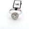 Bague 53 Bague en or blanc 18 ct avec diamant central et diamants 58 Facettes 12 B OC