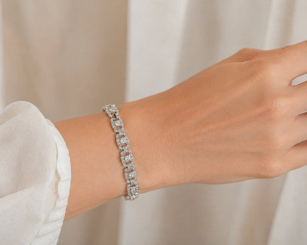 Bracelet Art Déco - Bracelet en platine et diamants taille ancienne 58 Facettes Bague -0050