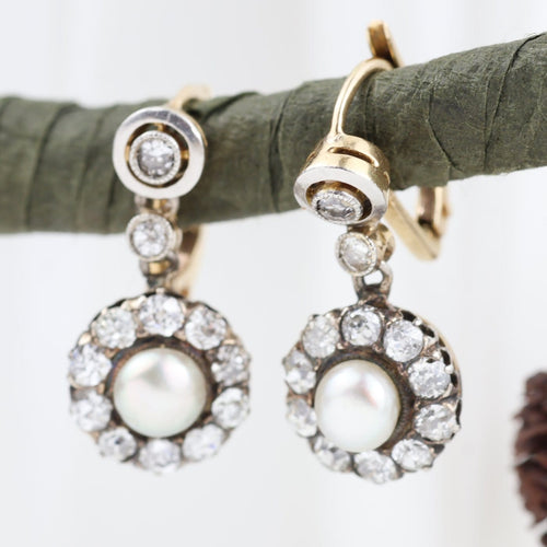 Boucles d'oreilles Boucles d'oreilles anciennes en or jaune et blanc 18K, diamants et perles 58 Facettes D-66610