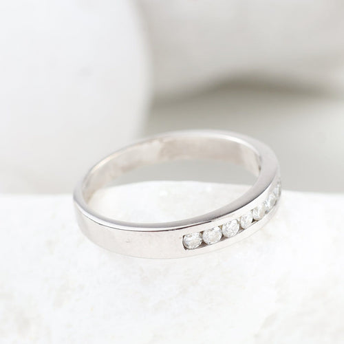 Bague 55 Bague demi-éternité en or blanc 18K et diamants 58 Facettes 1B-R