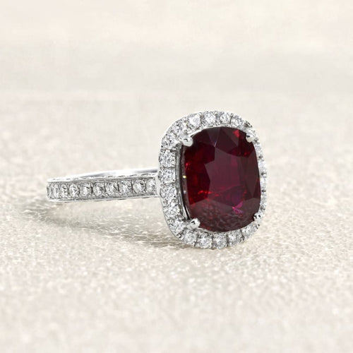Bague 54 Bague en or blanc, rubis et diamants 58 Facettes 61200046