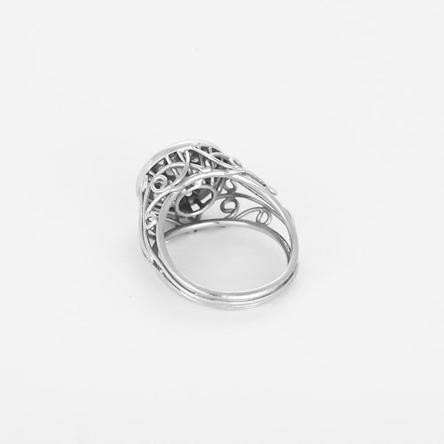 Bague 58 Bague dôme en or blanc et diamants 58 Facettes B260196