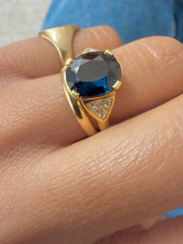 Bague 53 Bague en or jaune, saphir et diamants 58 Facettes atya