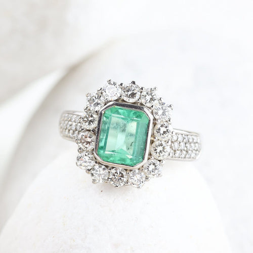 Bague 55 Bague cluster en or blanc et jaune 18K, émeraude colombienne et diamants 58 Facettes D-66593