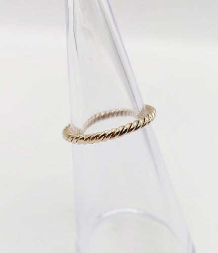 Bague 47 Bague alliance vintage torsadée en or blanc 18k 58 Facettes A06696