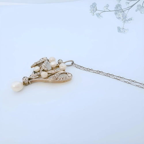 Collier Art Nouveau - Collier en or 18K, perles fines et diamants 58 Facettes AA 1745