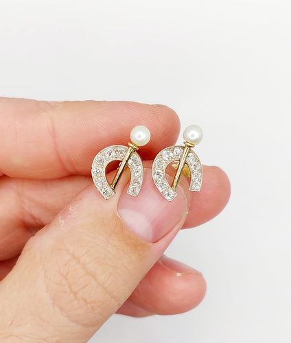 Boucles d'oreilles Puces d'oreilles fers à cheval en or 18k, argent, diamants et perles 58 Facettes A07363