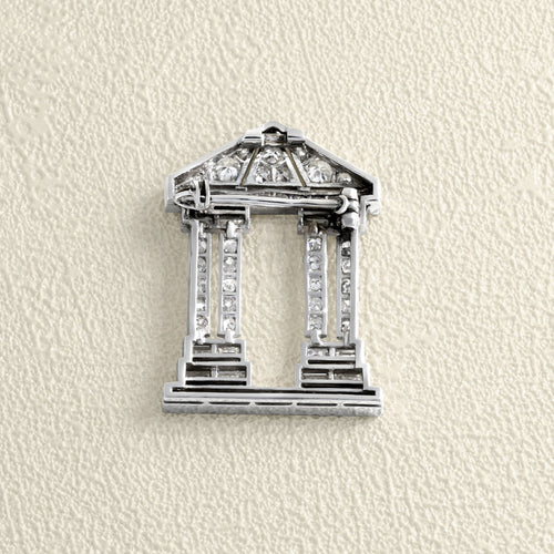 broche-temple-platine-et-diamants.jpg