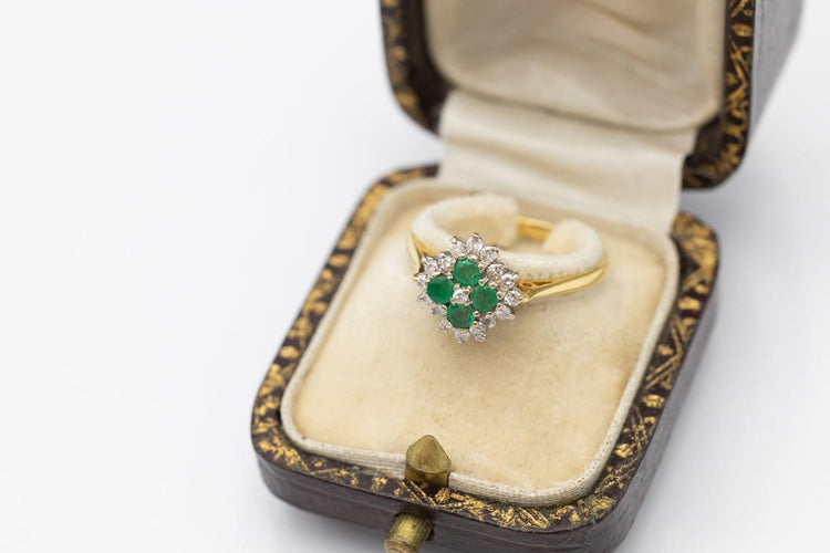 Bague 57 Bague vintage en or jaune, diamants et émeraudes 58 Facettes 12388