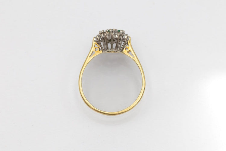 Bague 57 Bague vintage en or jaune, diamants et émeraudes 58 Facettes 12388