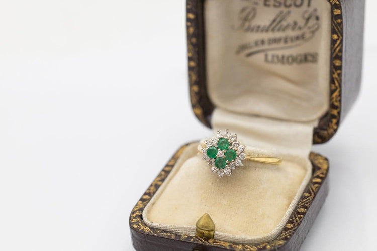 Bague 57 Bague vintage en or jaune, diamants et émeraudes 58 Facettes 12388