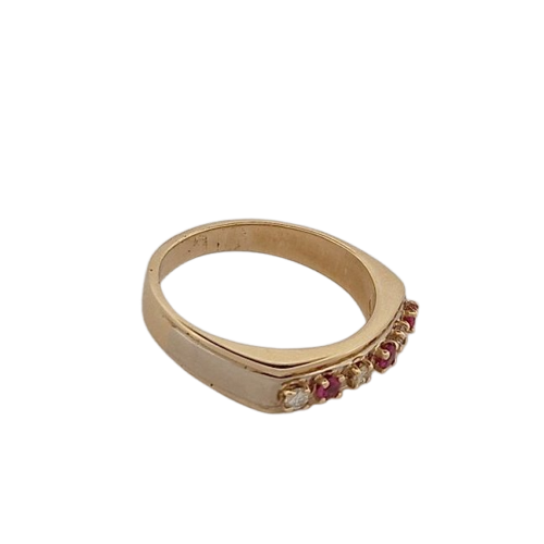 Bague en or jaune et blanc avec diamants et rubis