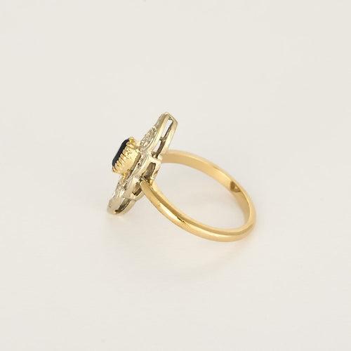 Bague 47 Bague marquise ancienne en or jaune, or blanc, diamants et saphir 58 Facettes Bgmarquisesaphir