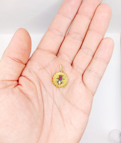 Pendentif Pendentif abeille ancien en or 18k, argent, rubis, perle et diamants 58 Facettes A07285
