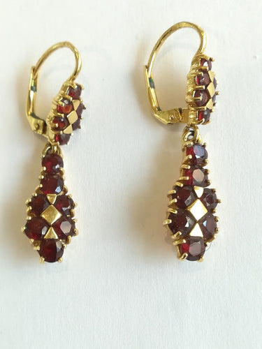 Boucles d'oreilles Demi-parure - Bracelet et boucles d'oreilles en or jaune et grenats 58 Facettes PAR 001