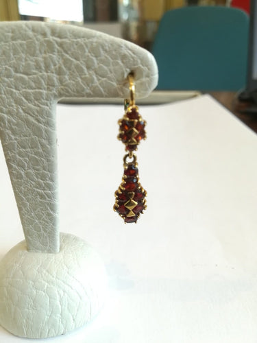 Boucles d'oreilles Demi-parure - Bracelet et boucles d'oreilles en or jaune et grenats 58 Facettes PAR 001