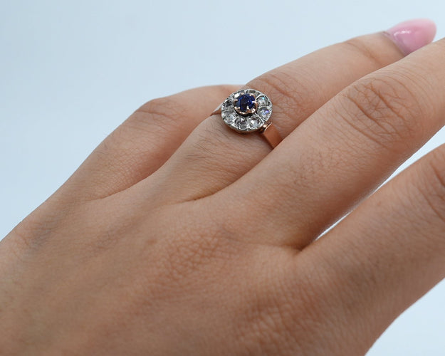 - Or rose saphir et diamantsbague.jpg