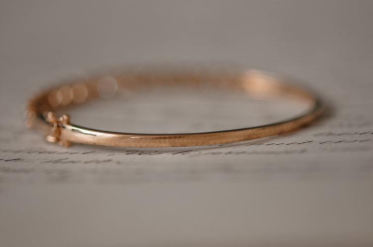 Bracelet Bracelet jonc - Bracelet en or 18K avec diamants taille ancienne 58 Facettes