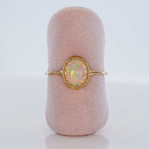 Bague 54 Bague en or jaune 14 ct avec opale blanche naturelle 58 Facettes R005