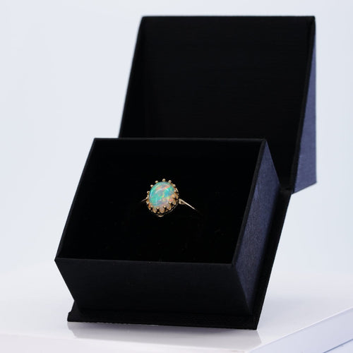 Bague 54 Bague en or jaune 14 ct avec opale blanche naturelle 58 Facettes R005