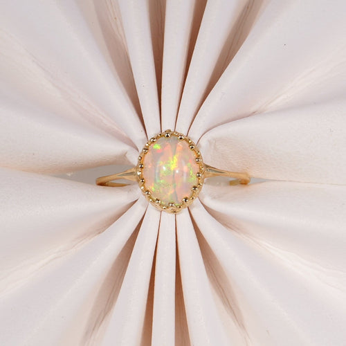Bague 54 Bague en or jaune 14 ct avec opale blanche naturelle 58 Facettes R005