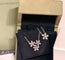 Pendentif Van Cleef Arpels - Pendentif Socrate 3 fleurs en or blanc et diamants 58 Facettes jnci84