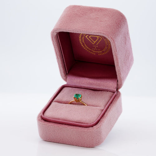 Bague 51 Bague en or jaune 14 ct et émeraude naturelle 58 Facettes R005