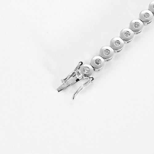 Bracelet Bracelet ligne en or blanc et diamants 58 Facettes B260063