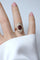 Bague 52 Bague marquise ancienne en or rose, spinelle rouge et diamants 58 Facettes