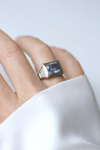 Bague 53 Art Déco - Bague chevalière en platine, saphir de Ceylan et diamants 58 Facettes