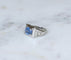 Bague 53 Art Déco - Bague chevalière en platine, saphir de Ceylan et diamants 58 Facettes