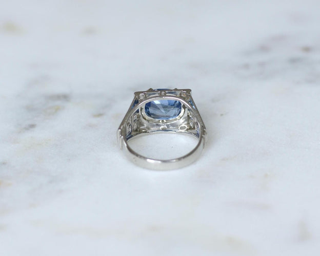 Bague 53 Art Déco - Bague chevalière en platine, saphir de Ceylan et diamants 58 Facettes