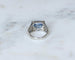 Bague 53 Art Déco - Bague chevalière en platine, saphir de Ceylan et diamants 58 Facettes