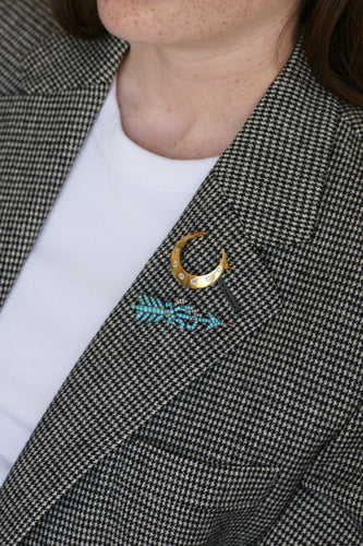 Broche Broche ancienne croissant de lune en or jaune et diamants 58 Facettes