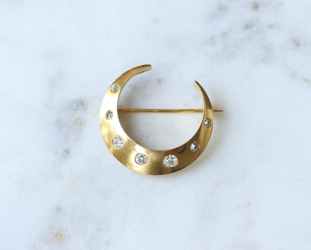 Broche Broche ancienne croissant de lune en or jaune et diamants 58 Facettes