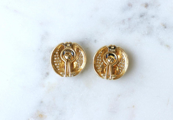 Boucles d'oreilles Boucles d'oreilles en or jaune, saphirs, rubis et diamants 58 Facettes