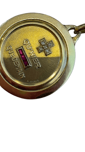 Pendentif Augis - Médaille d’amour en or jaune, rubis et diamants 58 Facettes Médaille 1