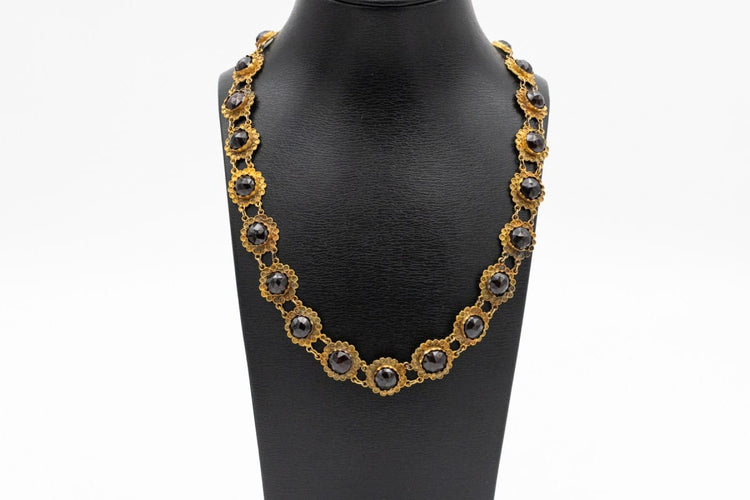Collier Bootjes ketting - Collier hollandais en or jaune et grenats 58 Facettes 12229