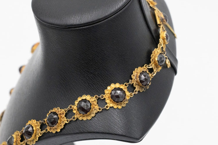 Collier Bootjes ketting - Collier hollandais en or jaune et grenats 58 Facettes 12229