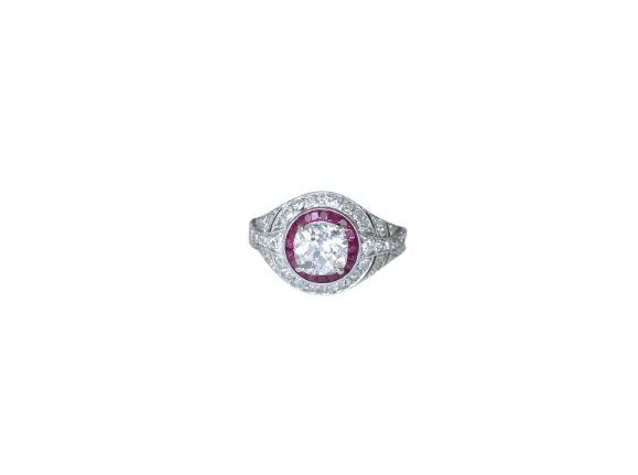 Bague 52 Art Déco - Bague dôme en platine, diamant coussin et rubis 58 Facettes