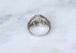 Bague 52 Bague dôme Art déco en platine, diamant coussin et rubis 58 Facettes