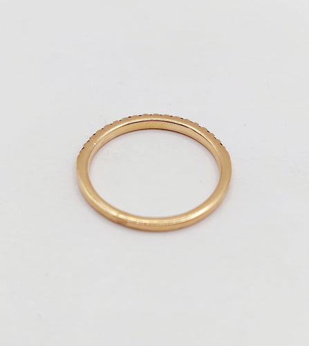 Bague 49.5 Demi-alliance vintage en or rose 18k et rubis 58 Facettes A07413