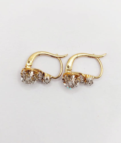 Boucles d'oreilles Dormeuses antiques en or 18K, platine et diamants 58 Facettes A07427