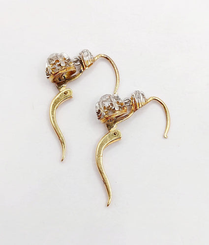 Boucles d'oreilles Dormeuses antiques en or 18K, platine et diamants 58 Facettes A07427