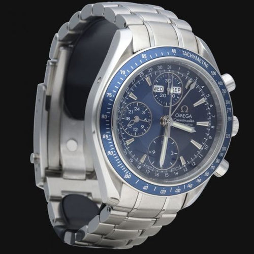 Montre Omega Speedmaster - Montre Day-Date chronographe 40 mm en acier 58 Facettes MT46627