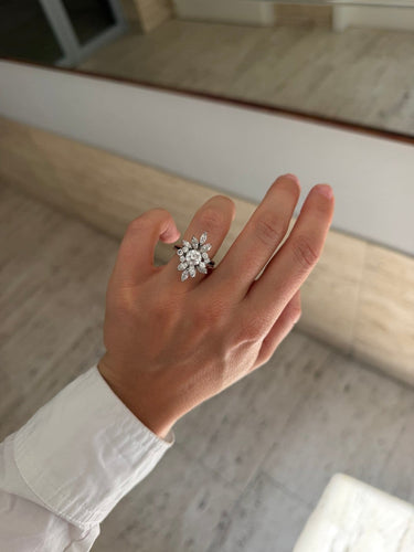 Bague 53 Bague années 70/80 en or blanc et diamants 58 Facettes 25-449