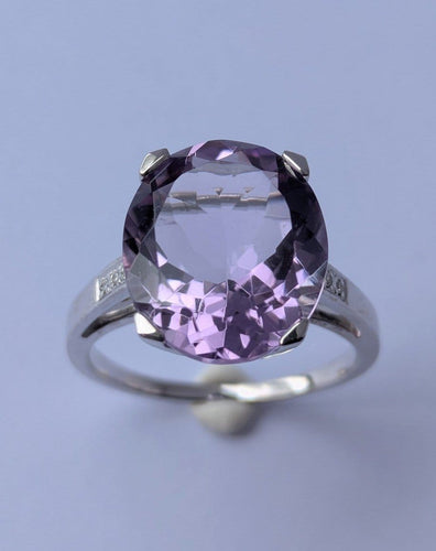 Bague 56 Mauboussin Mon Bébé d’Amour - Bague en or blanc, améthyste et diamants 58 Facettes Bague
